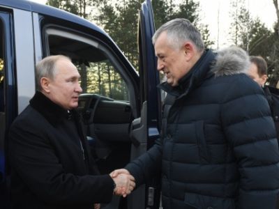 Путин и Дрозденко. Фото: Vk.com Путин и Дрозденко. Фото: Vk.com